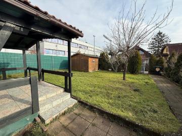 House for sale in 1100