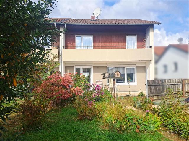 Hier lässt es sich leben Doppelhaushälfte mit Garten und Terrasse in Leingarten