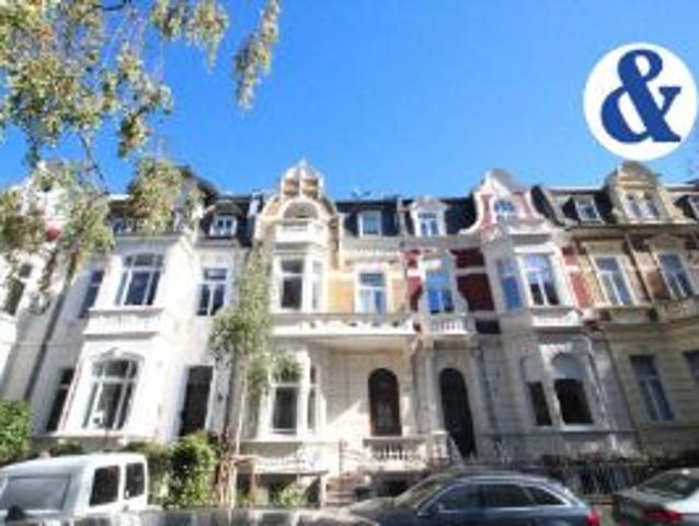 Hier spielt die Musik. Denkmalgeschützter Altbau im Bonner Musikerviertel