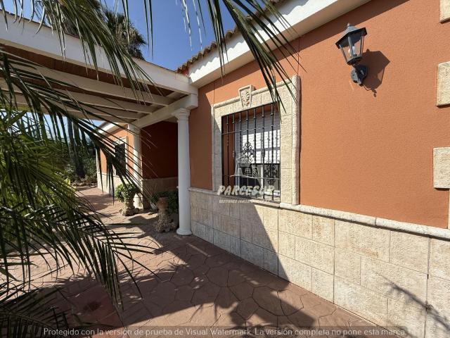 HIGUERON! HIPOTECABLE, PARCELA DE 2700 METROS CON CASA DE 180 METROS MAS ESTUDIO Y PISCINA