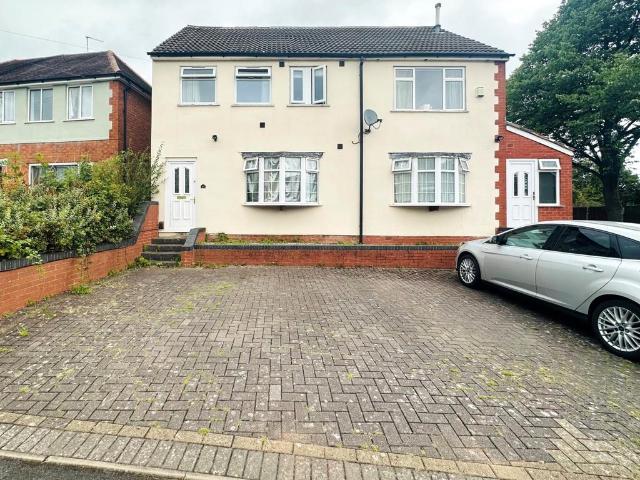 Higgins Lane, Birmingham, West. 1 bed in a house share to rent £600 pcm £138 pw