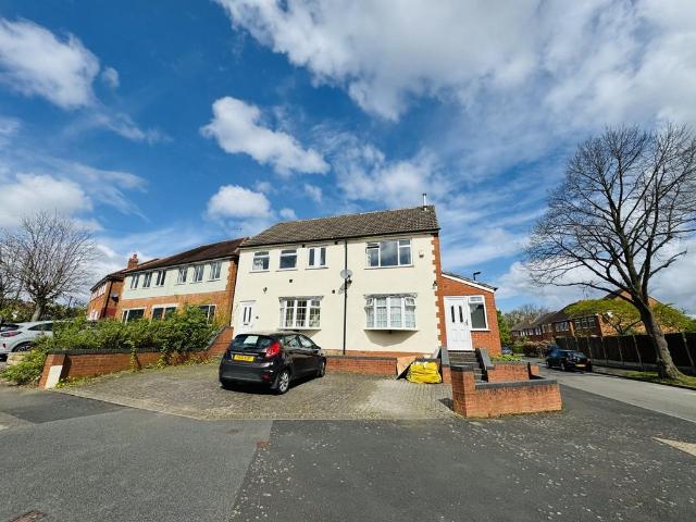 Higgins Lane, Birmingham, B32 1LJ, United Kingdom | Room for rent #108709704 | Rentberry