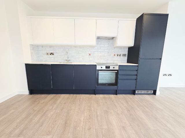 High Mead, Harrow HA1, 2 bed flat to rent, £1,900 pcm | PrimeLocation