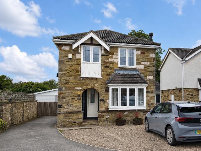 High Meadows, Walton, Wakefield WF2, 4 bed detached house to rent, £1,500 pcm | PrimeLocation