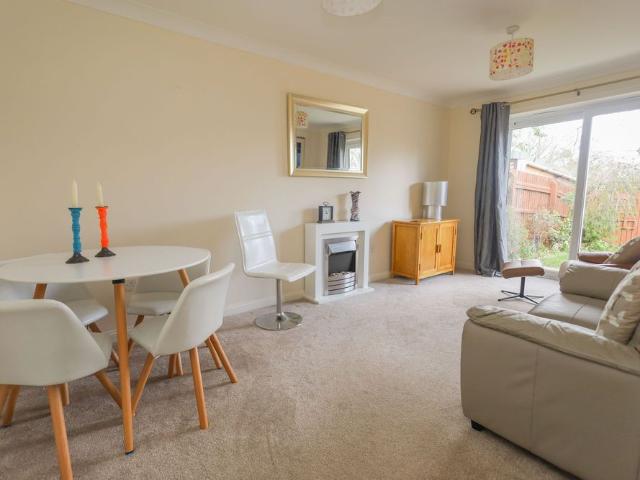 High Oaks Gardens, Bournemouth, BH11
