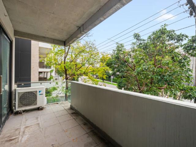 High on Malvern Hill – Stylish One Bedroom Living