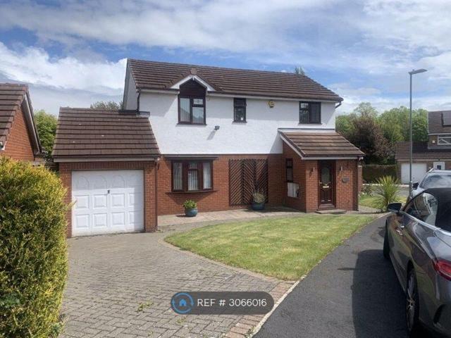 High Beeches, Liverpool L16, 4 bed detached house to rent, £1,700 pcm | PrimeLocation