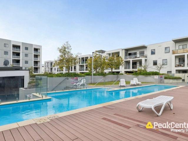 High Ceilings, Garden Views & Effortless Living