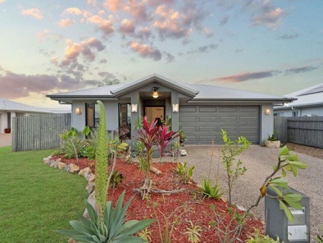 U/C by Sean Lubbe  request for status update || The Best Value Family Home in Mount Low Right Now