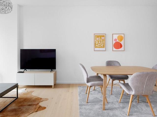 High end 1 bedroom apartment Grand Tower with stunning view, Frankfurt Amsterdam Apartments for Rent