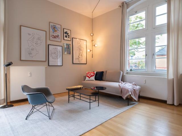 High end apartment in heritage building close to city center Düsseldorf incl. cleaning, Dusseldorf Amsterdam Apartments for Rent