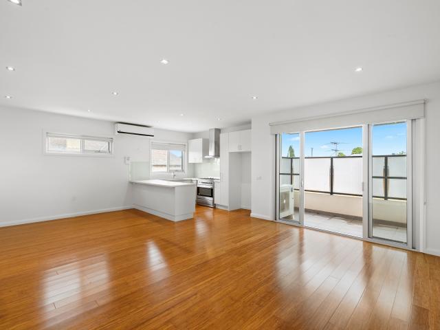 High End Boutique Apartment Living in the Heart of Kew!
