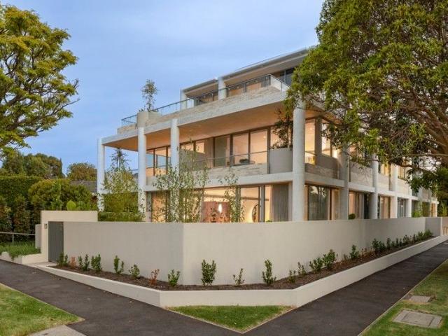High End Boutique Luxury in Church Street Locale