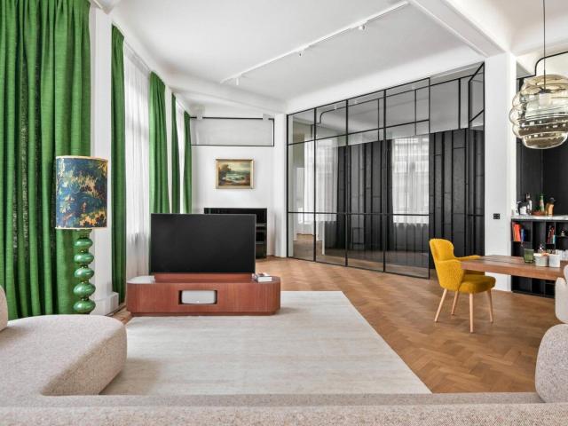 High end city loft with exclusive 120m² roof terrace!