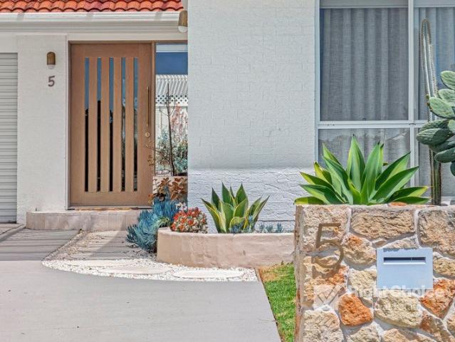 High End Coastal Style & Turn Key Luxury