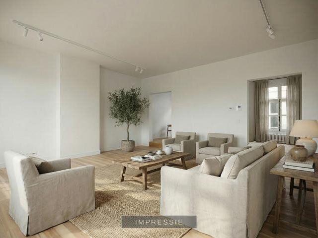 High end duplex in hart van Antwerpen met iconisch uitzicht