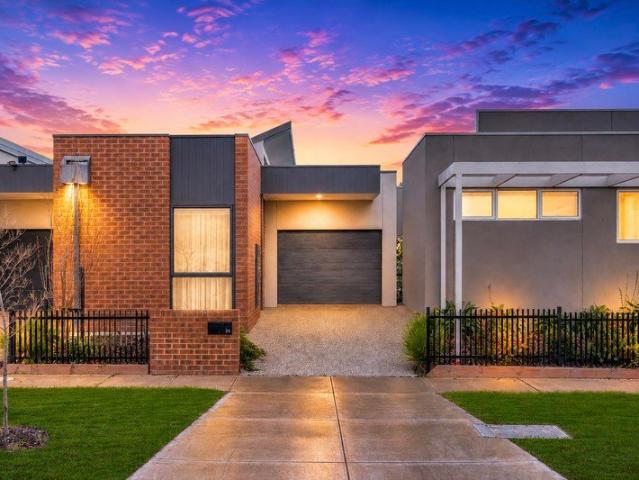 High End Ex Display Living in a Quality Finish Home