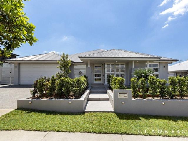 HIGH END FAMILY LIVING IN CHISHOLM!