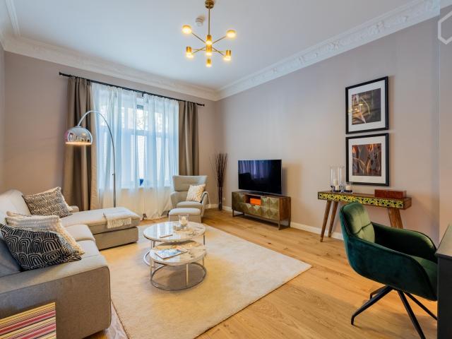 High End Furnished Apartment with Spacious Garden Terrace – Berlin Spandau