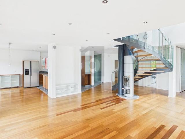 HIGH END LIVING: QUIET LOCATION WITH SPA