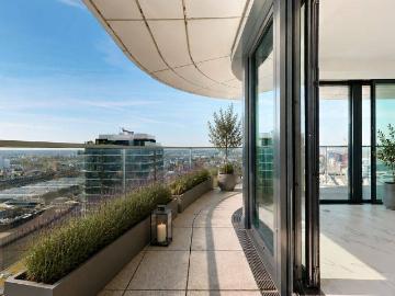 High End Living über den Dächern Frankfurts Exklusive Wohnung im Grand Tower