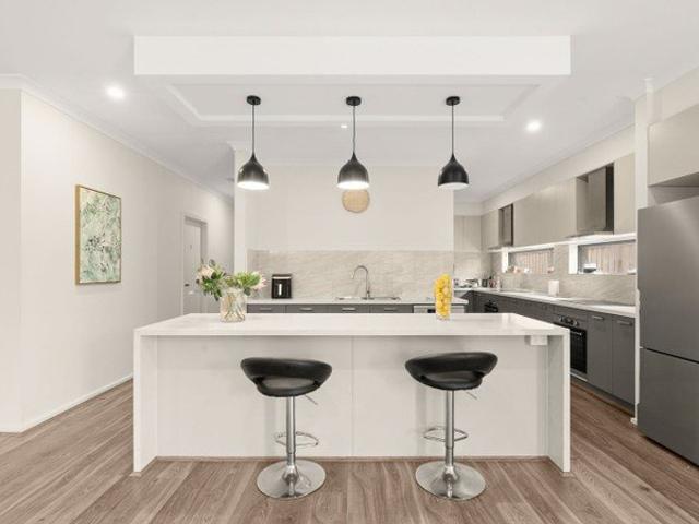 High End Rooming House in Werribee Premium Shared Living for Mature Professionals & WFH
