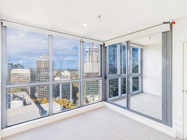 High Floor Designer Living in North Sydney's Iconic 'Polaris' Large 1 Bedrooms + Bedrooms size Study