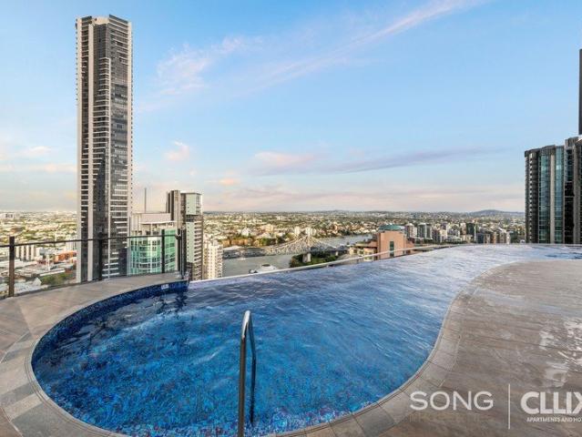 High Floor 1 Bedroom in Brisbane's Iconic Spire Tower