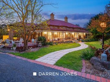 Yarrambat, Nillumbik, Victoria - Fireplace
