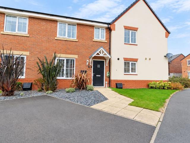 High Grove Park, Burscough L40, 3 bed terraced house to rent, £1,200 pcm | PrimeLocation