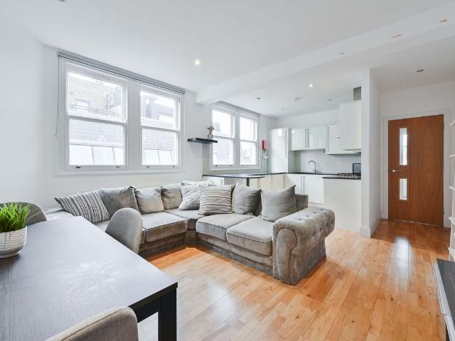 High Holborn, Holborn, London WC1V, 3 bed flat to rent, £8,667 pcm | PrimeLocation