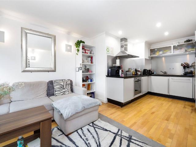 High Holborn, London WC1V, 1 bed flat to rent, £2,700 pcm | PrimeLocation