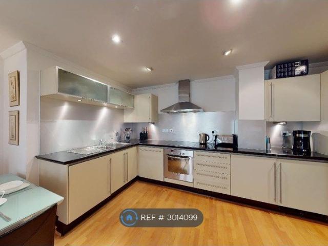 High Holborn, London WC1V, 2 bed flat to rent, £3,900 pcm | PrimeLocation