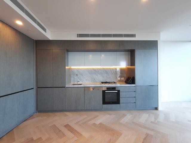 High level One bedroom with Study available for rent