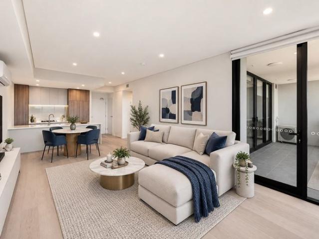 High Level Apartment With Panoramic Views Located In Prime Location South Village