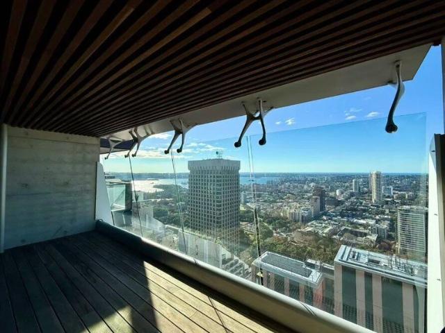 High Level Apartment with Spectacular City View