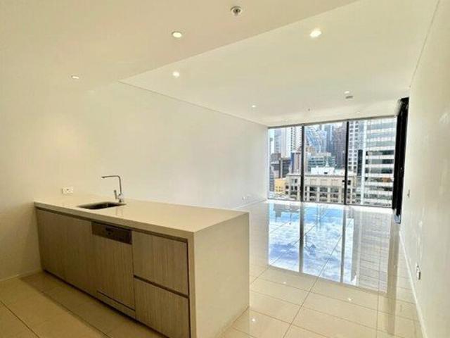 High Level CBD Apartment with Secure Car Space | Prime Sydney City Living