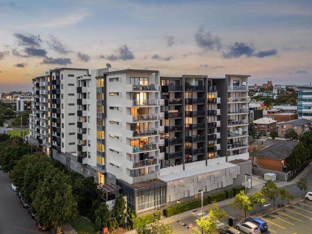 High Level Living with a Fresh Modern Feel