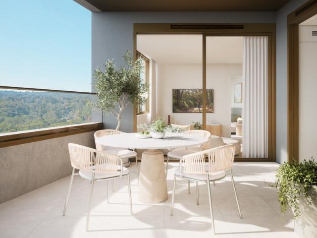 High level with views 3 bedroom Unit close to City with a bush vista