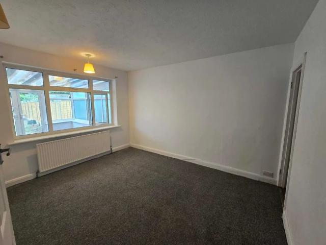 High Park Avenue, Hove