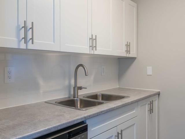High Park Place Apartments 2 Bedroom Apartment for Rent at 985 Maxwell St, Sarnia, ON N7S 4G2 High Park