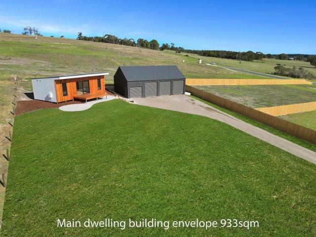 HIGH PERFORMANCE HOME ON HALF ACRE WITH 4 BAY SHED & A 933SQM BUILDING ENVELOPE FOR MAIN DWELLING!