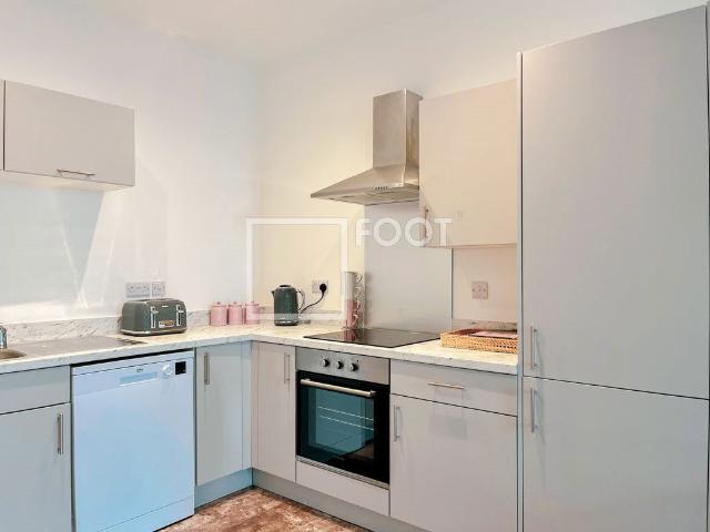 High Point, New John Street BD1, 2 bed flat to rent, £895 pcm | PrimeLocation