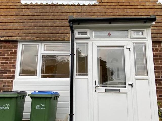 High Point, Eltham SE9, 2 bed terraced house to rent, £2,000 pcm | PrimeLocation