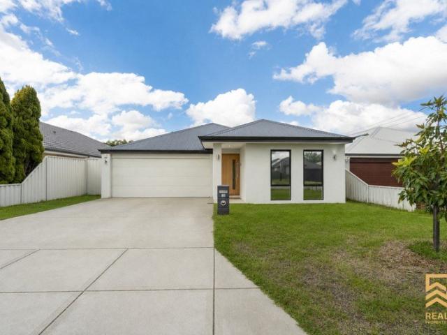High Quality Custom Home with Exceptional Living & Entertaining Space