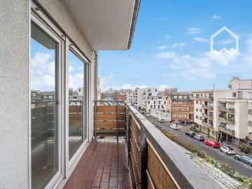 High quality and stylishly furnished 2 room flat in a prime location Frankfurt Amsterdam Apartments for Rent