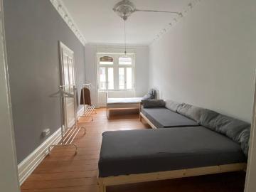 High quality apartment in an old building in Frankfurt near the trade fair