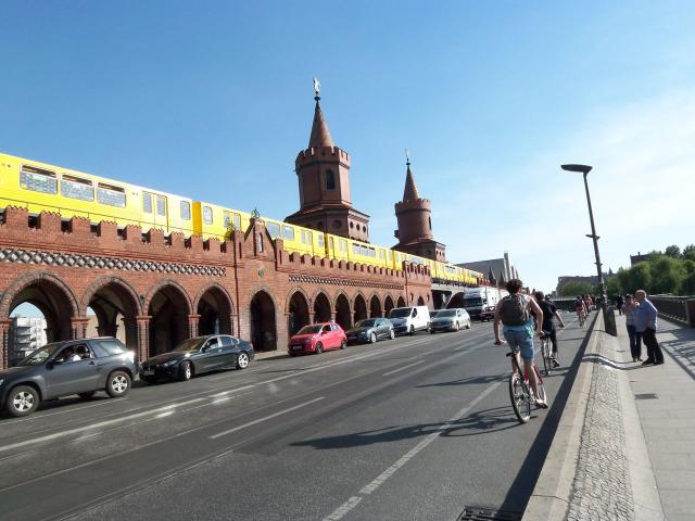 High quality apartment in Friedrichshain, Berlin Amsterdam Apartments for Rent