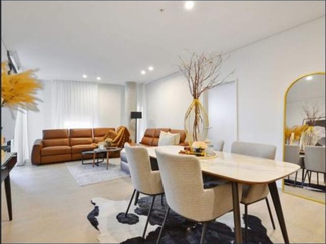 HIGH QUALITY EAST END LIVING