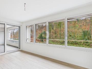 HIGH QUALITY FIRST USE WITH TWO LARGE BALCONIES